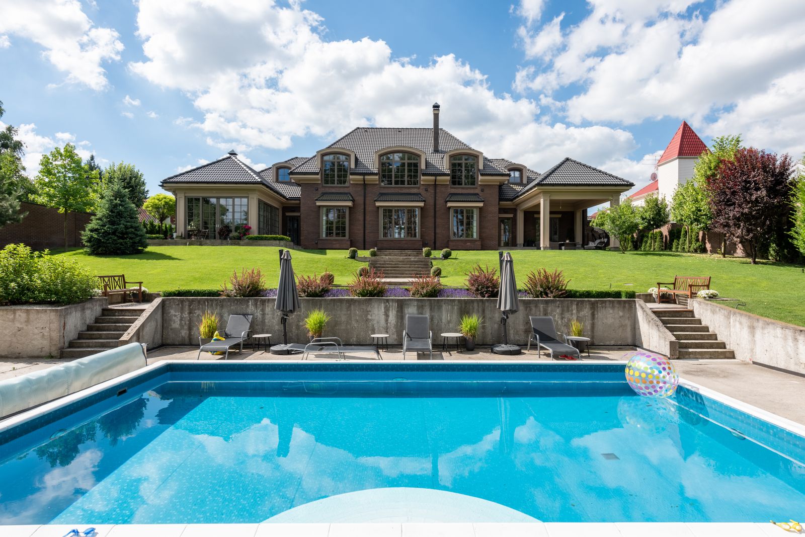 Construction — Higuera Pools